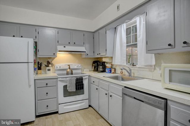 708 CUMBERLAND AVE, Chambersburg, PA 17201