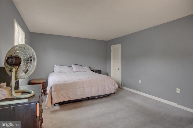 708 CUMBERLAND AVE, Chambersburg, PA 17201