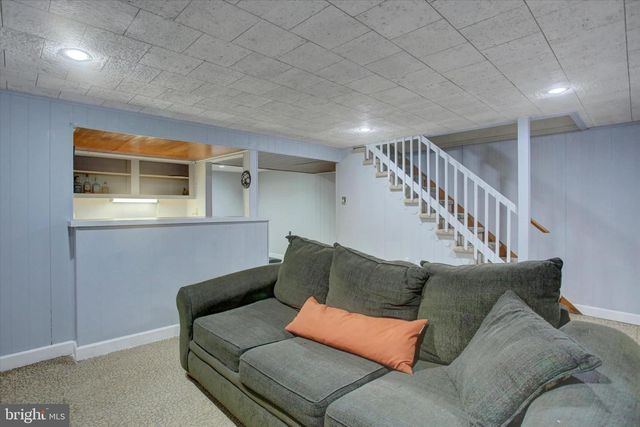 708 CUMBERLAND AVE, Chambersburg, PA 17201