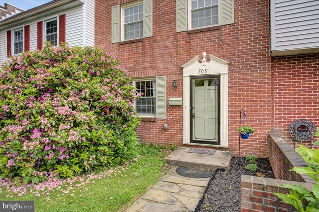 708 CUMBERLAND AVE, Chambersburg, PA 17201