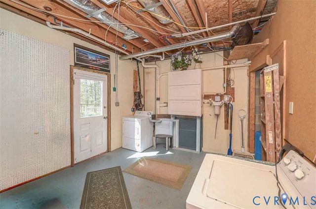 13124 Old Happy Hill Rd, Chester, VA 23831