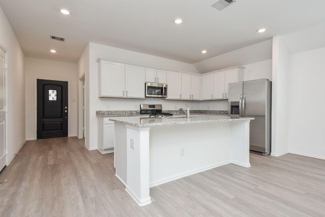 8426 Manta Ray Drive, Cypress, TX 77433
