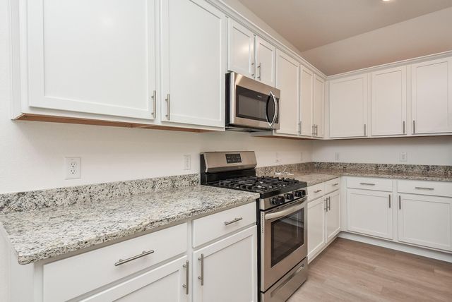 8426 Manta Ray Drive, Cypress, TX 77433
