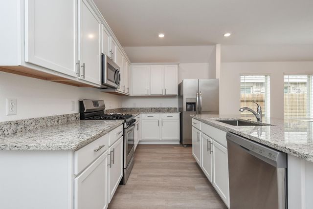 8426 Manta Ray Drive, Cypress, TX 77433