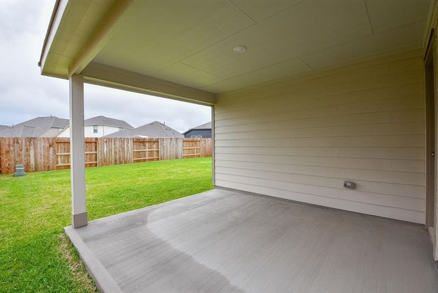 8426 Manta Ray Drive, Cypress, TX 77433
