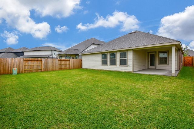 8426 Manta Ray Drive, Cypress, TX 77433