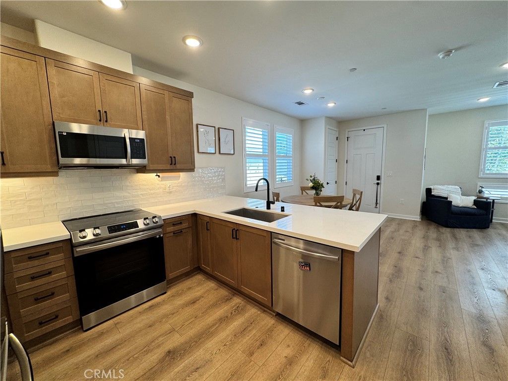Image 5 of property listing at 905 Madonna Road 41, San Luis Obispo, CA 93405
