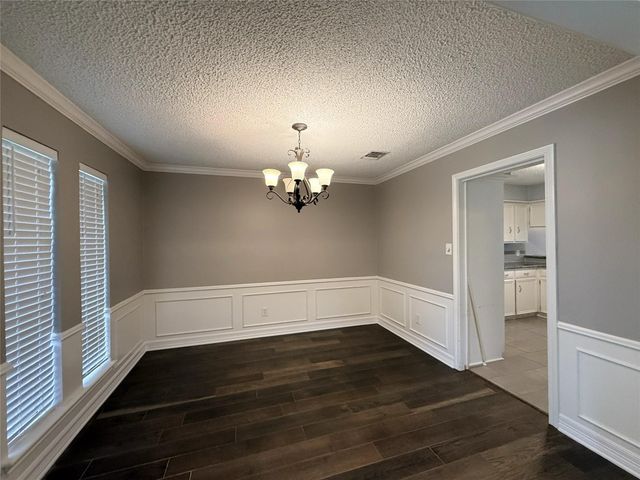2006 Hamlin Valley Drive, Houston, TX 77090