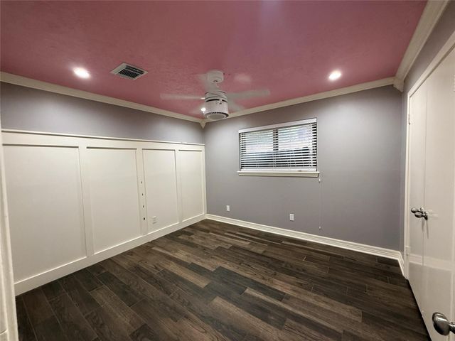 2006 Hamlin Valley Drive, Houston, TX 77090