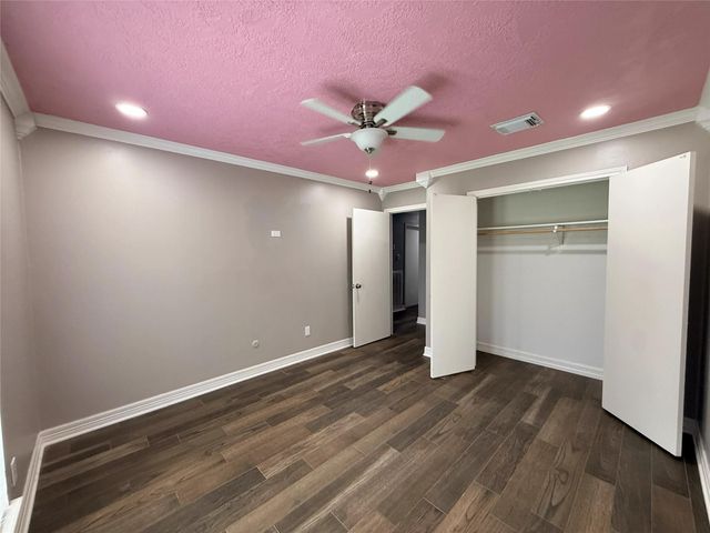 2006 Hamlin Valley Drive, Houston, TX 77090