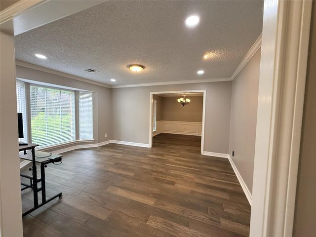 2006 Hamlin Valley Drive, Houston, TX 77090
