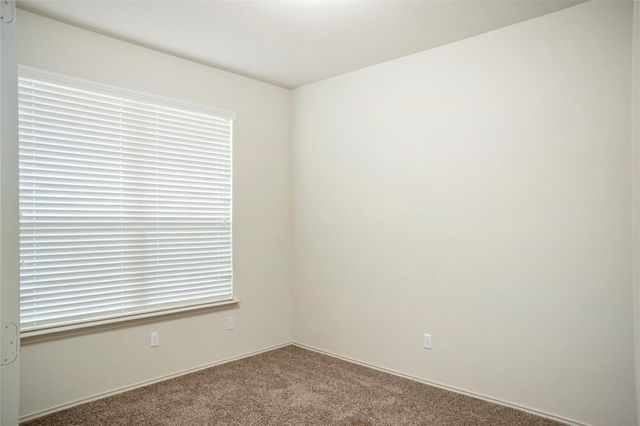 212 Foster LN, Jarrell, TX 76537