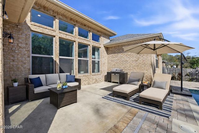 3589 Pelican Bay Circle, Gulf Breeze, FL 32563