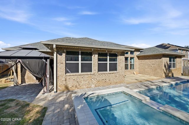 3589 Pelican Bay Circle, Gulf Breeze, FL 32563