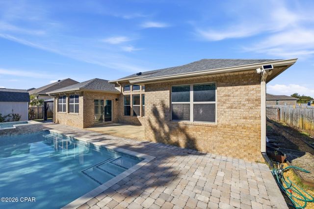 3589 Pelican Bay Circle, Gulf Breeze, FL 32563