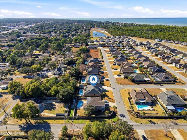 3589 Pelican Bay Circle, Gulf Breeze, FL 32563