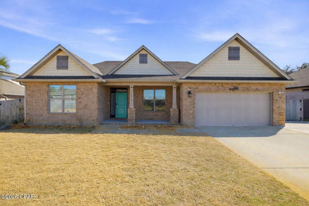 3589 Pelican Bay Circle, Gulf Breeze, FL 32563