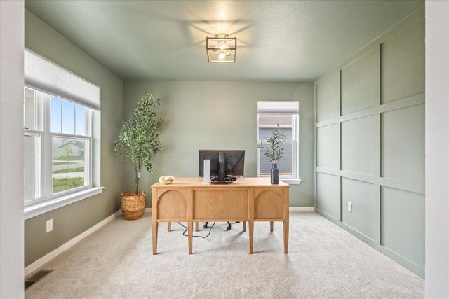 W228N7693 Woodland COURT, Sussex, WI 53089