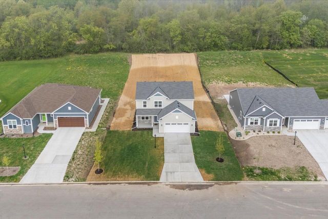 W228N7693 Woodland COURT, Sussex, WI 53089