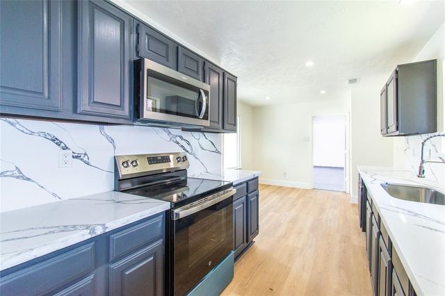 2402 N Ferrisburg Court, Sugar Land, TX 77478