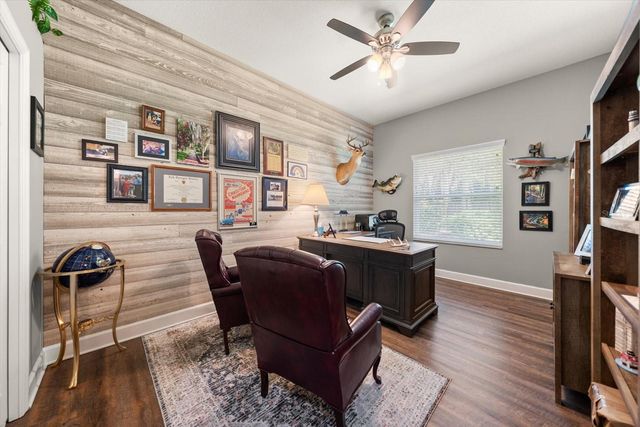 2105 BOOT LAKE CIRCLE, Tampa, FL 33612