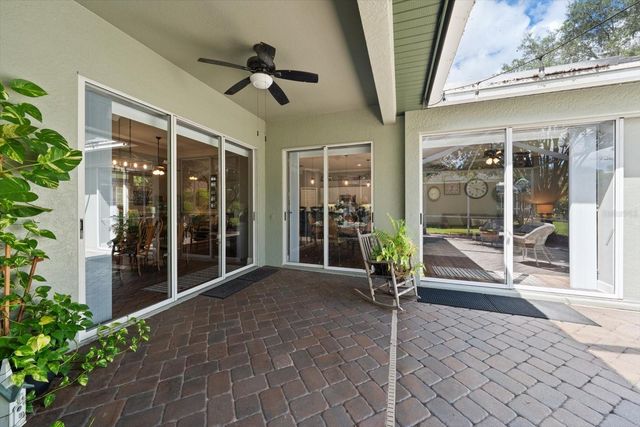 2105 BOOT LAKE CIRCLE, Tampa, FL 33612