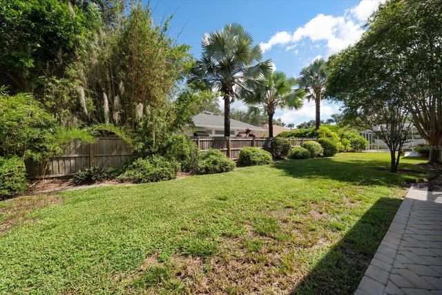 2105 BOOT LAKE CIRCLE, Tampa, FL 33612