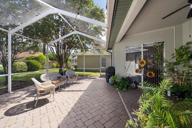 2105 BOOT LAKE CIRCLE, Tampa, FL 33612