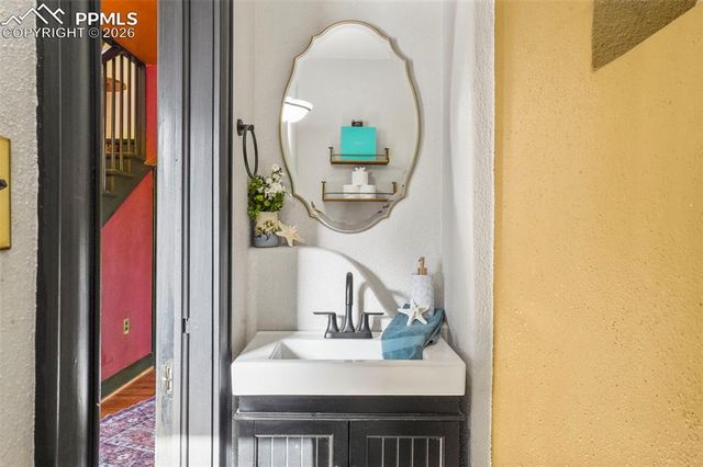 153 Capitol Hill Avenue, Manitou Springs, CO 80829