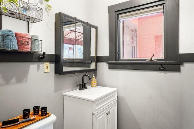 153 Capitol Hill Avenue, Manitou Springs, CO 80829