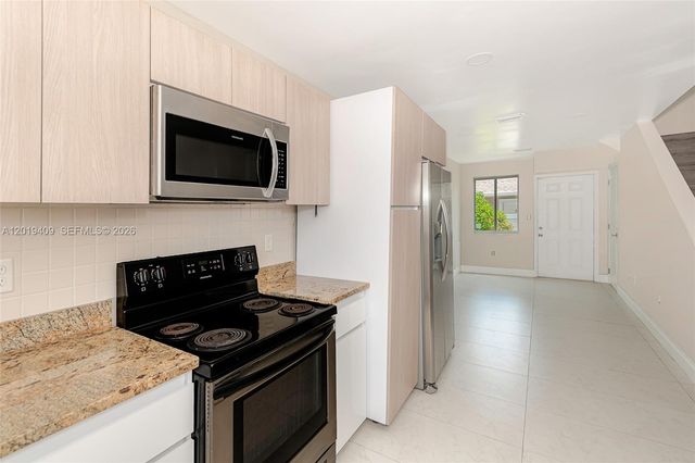 811-817 NW 3rd Avenue, Fort Lauderdale, FL 33311