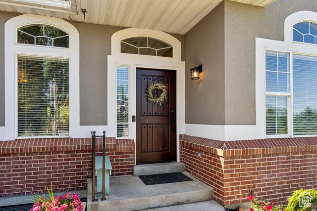 1036 E FAIRWAY DR, North Salt Lake, UT 84054