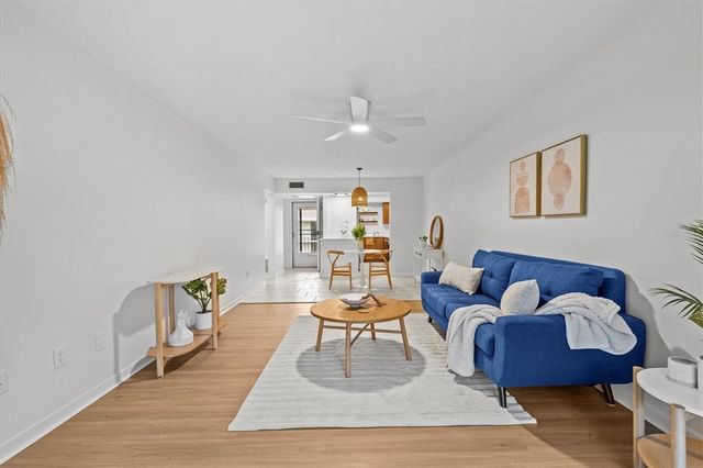 4540 OVERLOOK DRIVE NE 246, St Petersburg, FL 33703