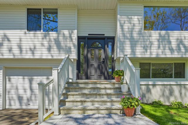 155 Brooklyn Avenue, Huntington, NY 11743