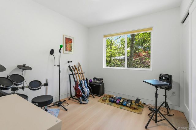 155 Brooklyn Avenue, Huntington, NY 11743
