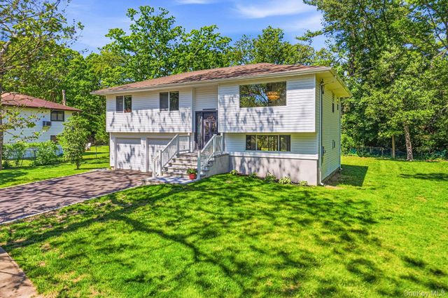 155 Brooklyn Avenue, Huntington, NY 11743