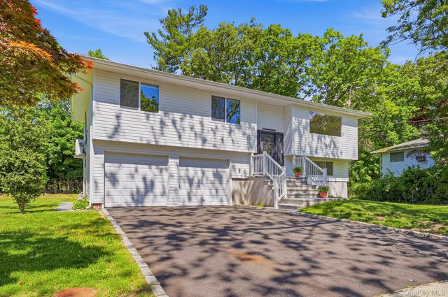 155 Brooklyn Avenue, Huntington, NY 11743