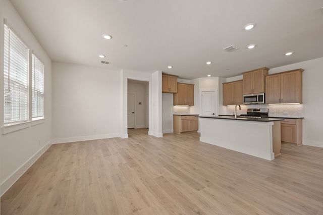 2536 Red Tailed Hawk Lane, Mckinney, TX 75071