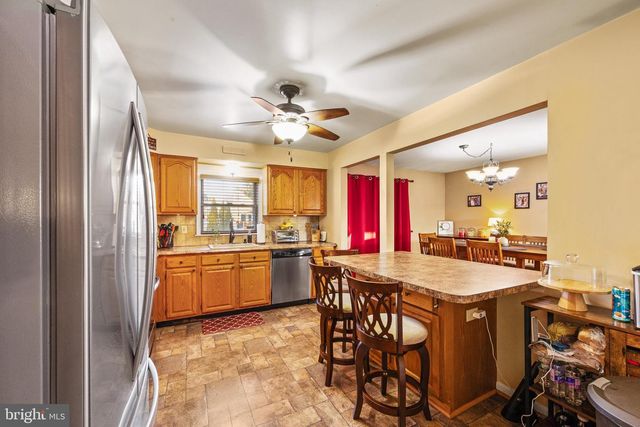 10 WEXFORD RD, Gibbsboro, NJ 08026