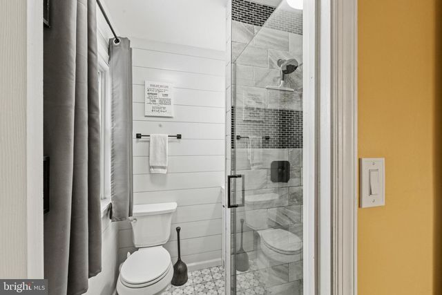 10 WEXFORD RD, Gibbsboro, NJ 08026