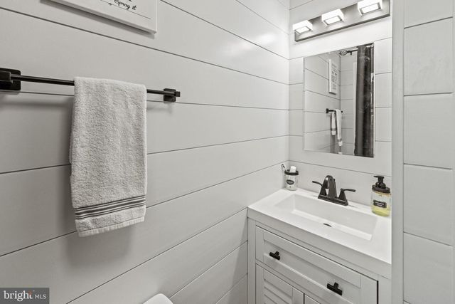 10 WEXFORD RD, Gibbsboro, NJ 08026