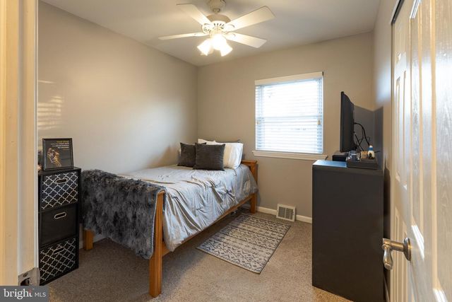 10 WEXFORD RD, Gibbsboro, NJ 08026