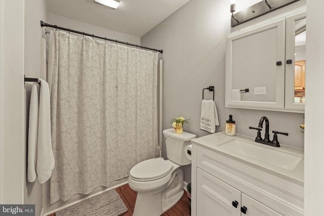 10 WEXFORD RD, Gibbsboro, NJ 08026