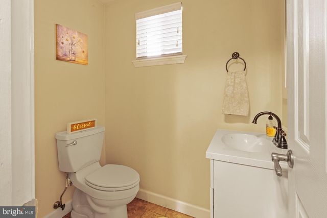 10 WEXFORD RD, Gibbsboro, NJ 08026