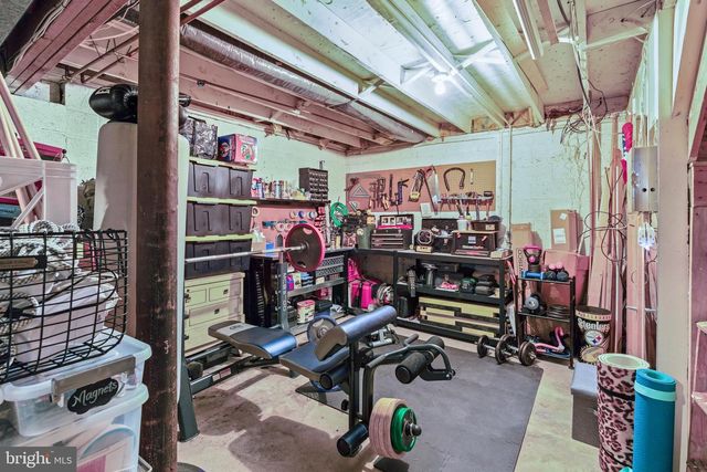 10 WEXFORD RD, Gibbsboro, NJ 08026