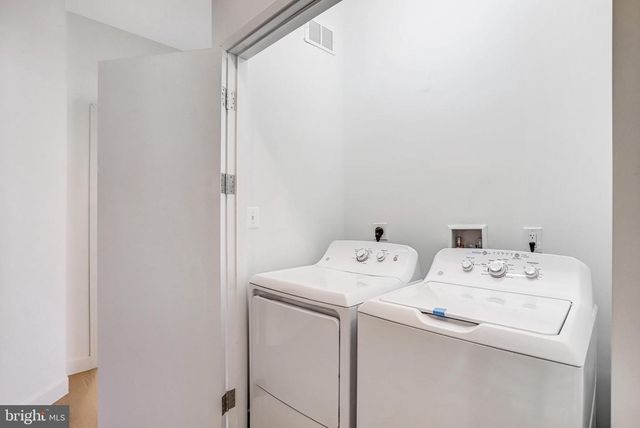 5219 F ST SE, Washington, DC 20019