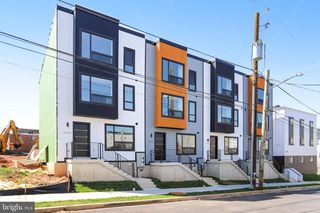 5219 F ST SE, Washington, DC 20019