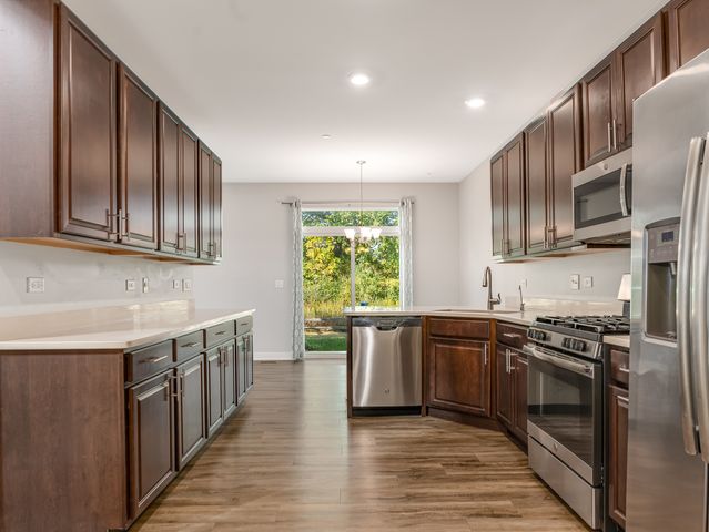 1676 Carlstedt Drive, Batavia, IL 60510