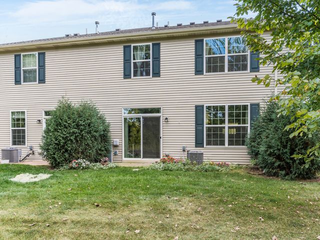 1676 Carlstedt Drive, Batavia, IL 60510