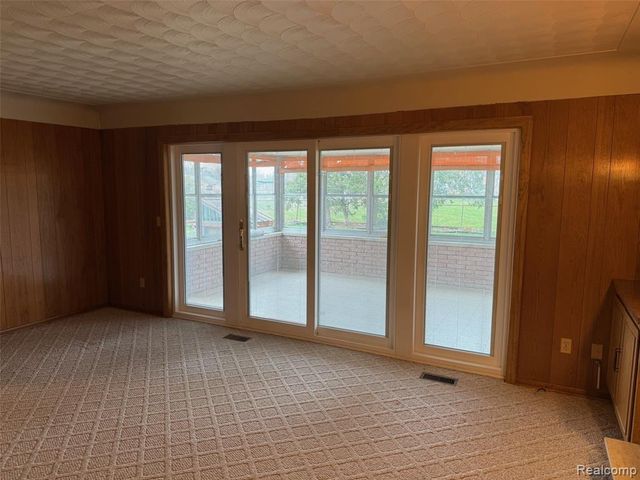 37572 Via Rosalie Street, Clinton Township, MI 48036